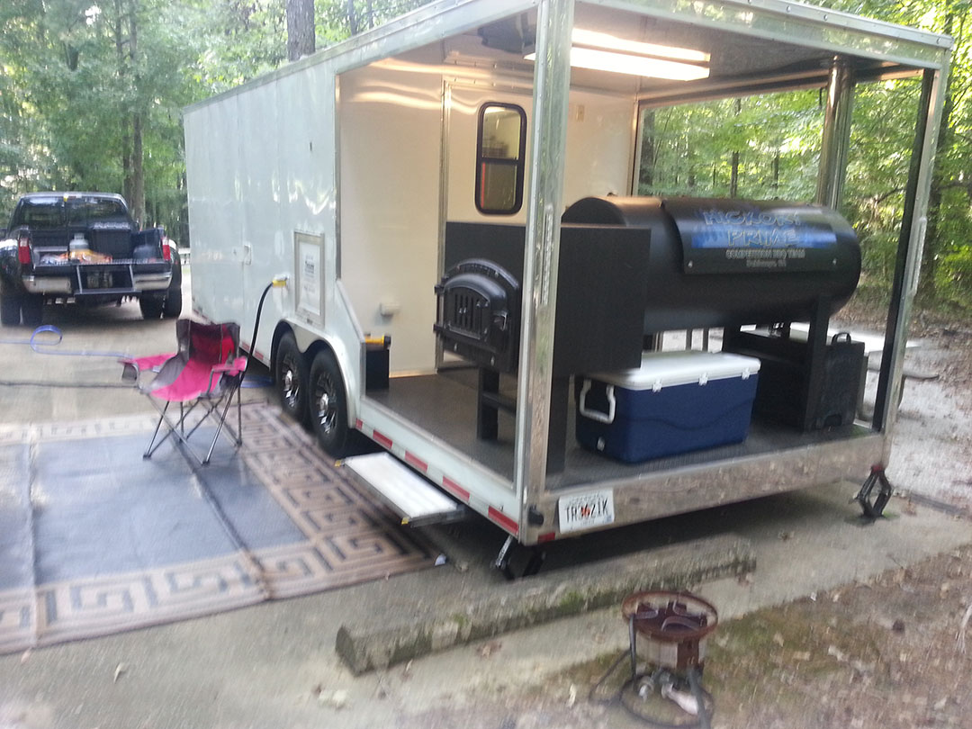 mobile bbq trailers